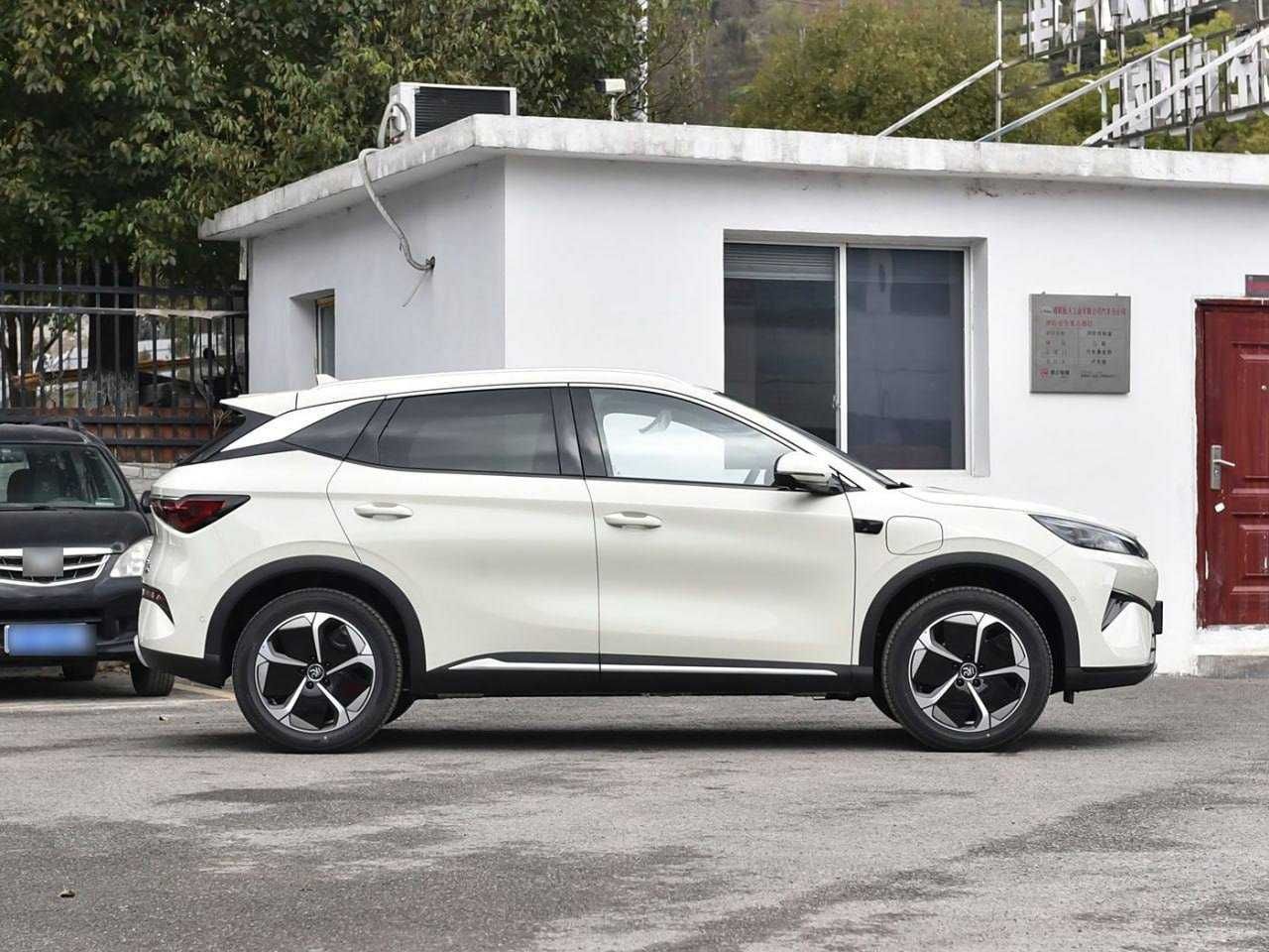 BYD Yuan Plus bez probeg nasiya kam foiz kafolat beradi