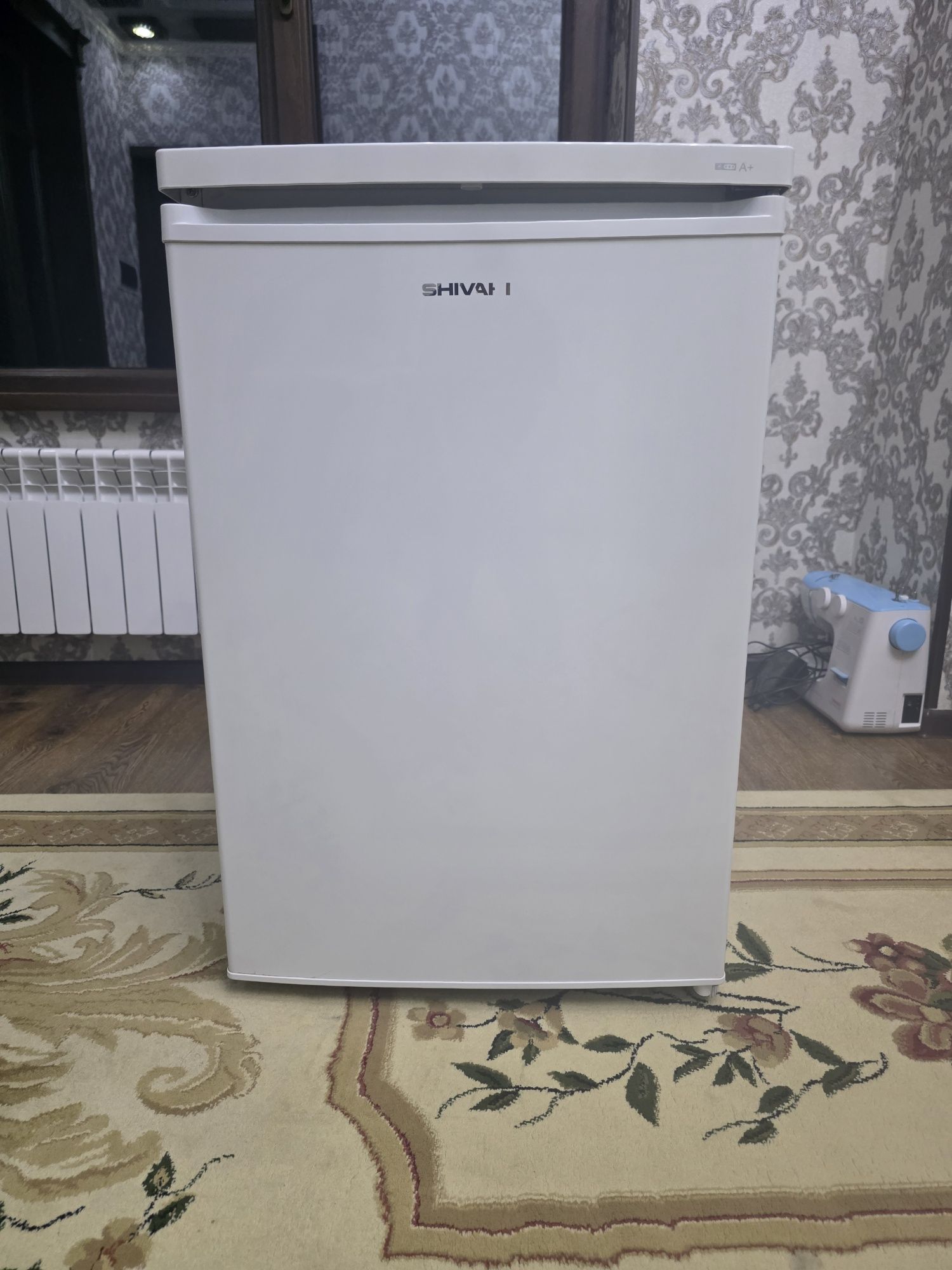 Продаётся холодильник shivaki Маленький