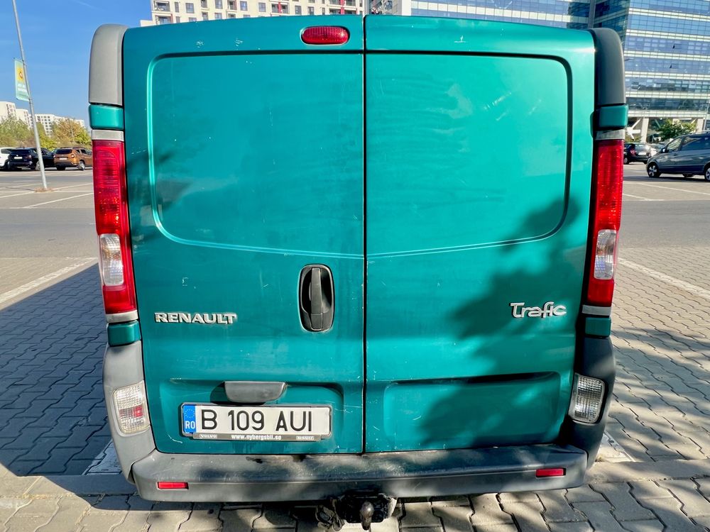 Renault Trafic dubă autoutilitară