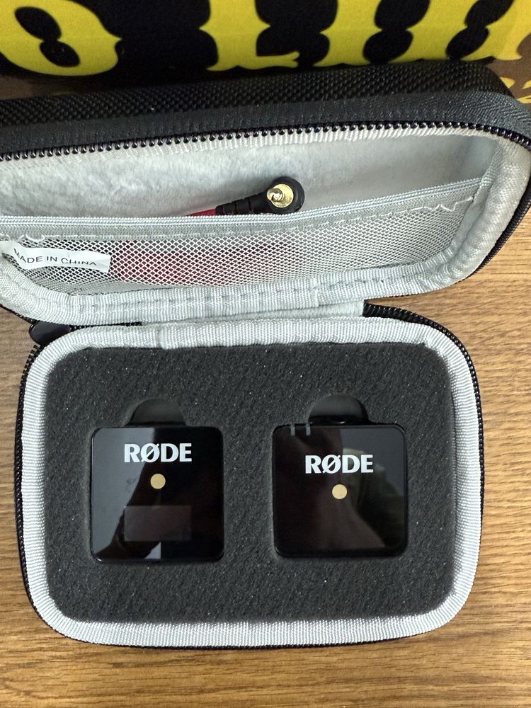 Aparat BlackMagic Pocket cinema Camera 6K Pro se vinde doar la Pachet.
