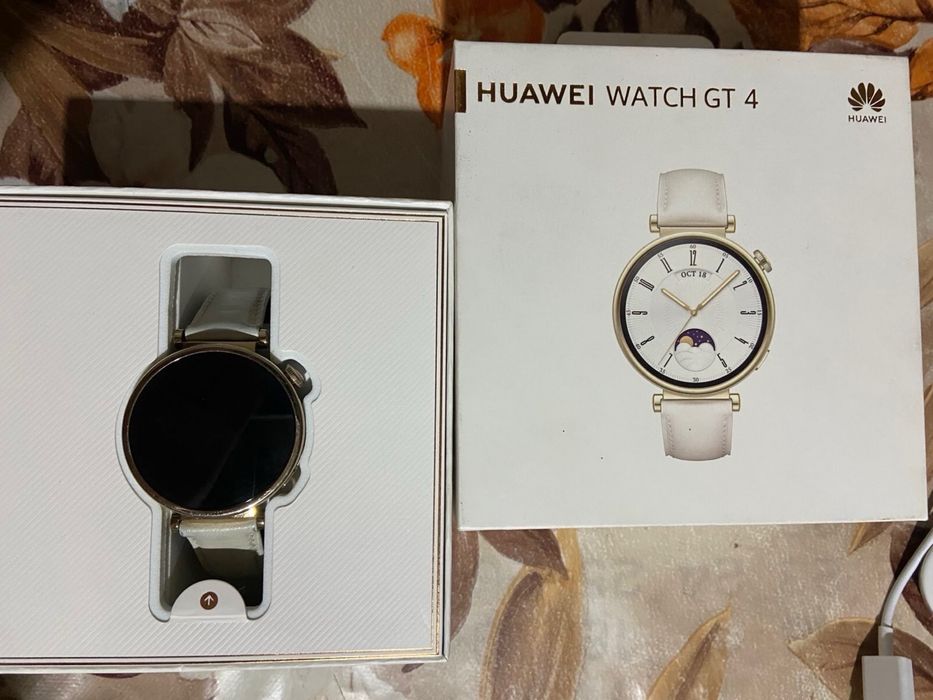 Смарт часовник Huawei Watch GT 4, 41 mm, White Leather