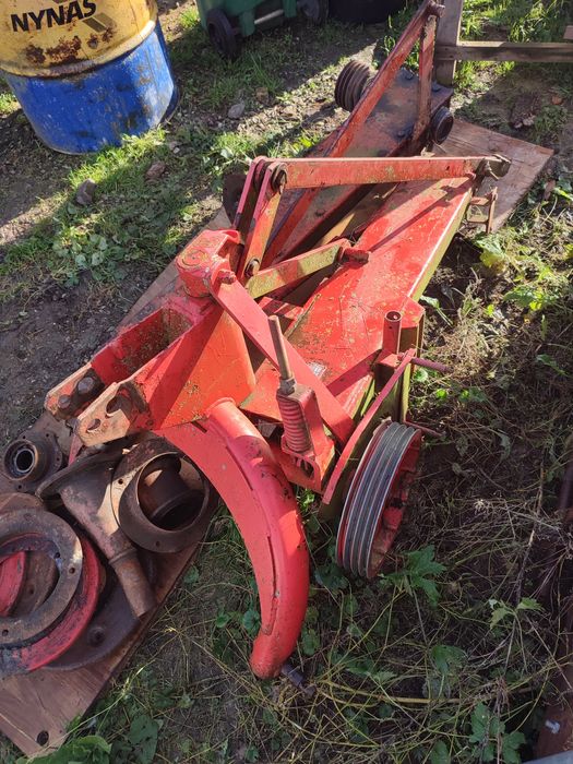 Vând cositoare rotativa deutz km22 pentru piese