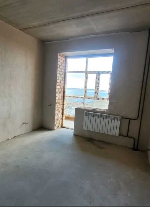 продам 3 комн квартиру  в черновой отделке