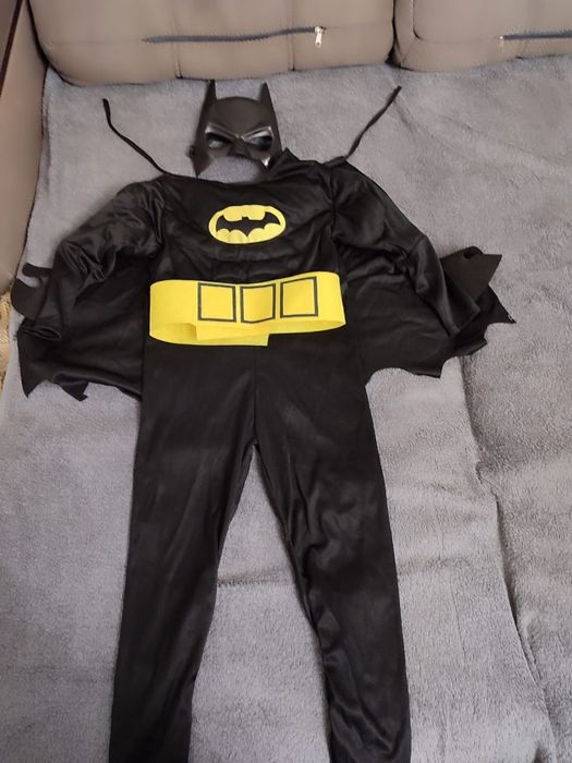 Продам костюм Бэтмена