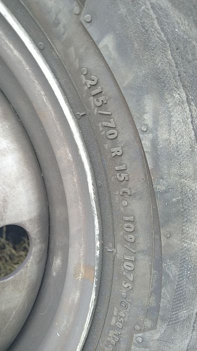 Roti complete 215 70 r15C