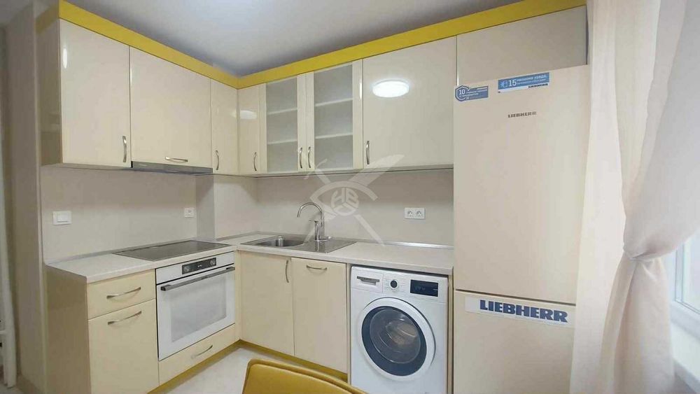 Дава се под наем Тристаен апартамент в София, Център - 90 кв.м за 1100 € - Снимка #5