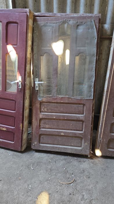 3 bucati usa cu toc lemn brad