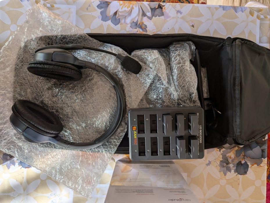 Yangi Sling studio komplekt+ Naushnik Eartec 5 talik sotiladi