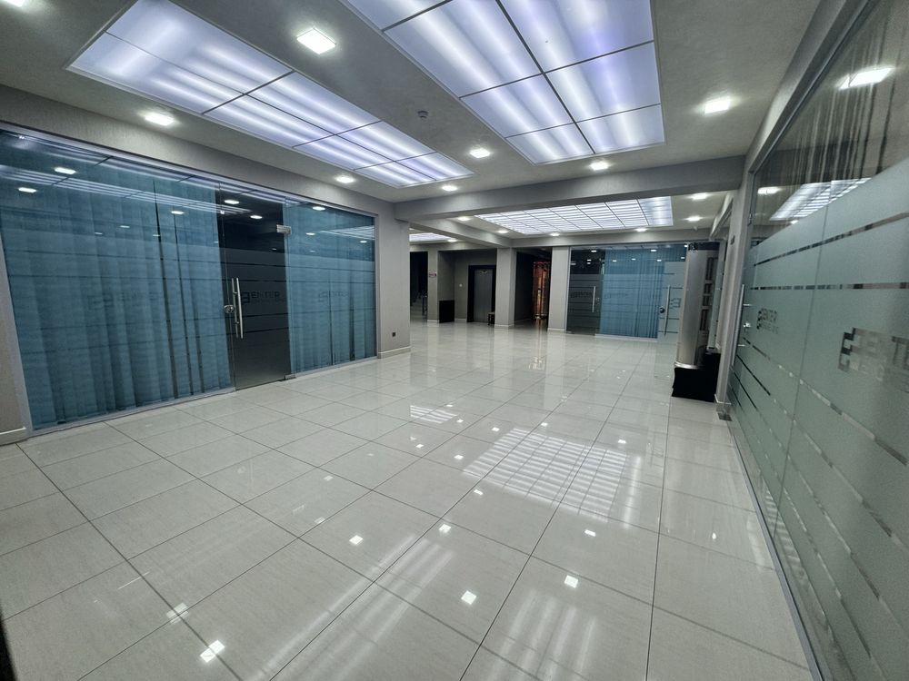 Аренда под офис в Бизнес Центре, метро Ойбек