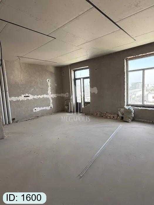 Sharq 1 da 3 xona kvartira sotiladi №1600