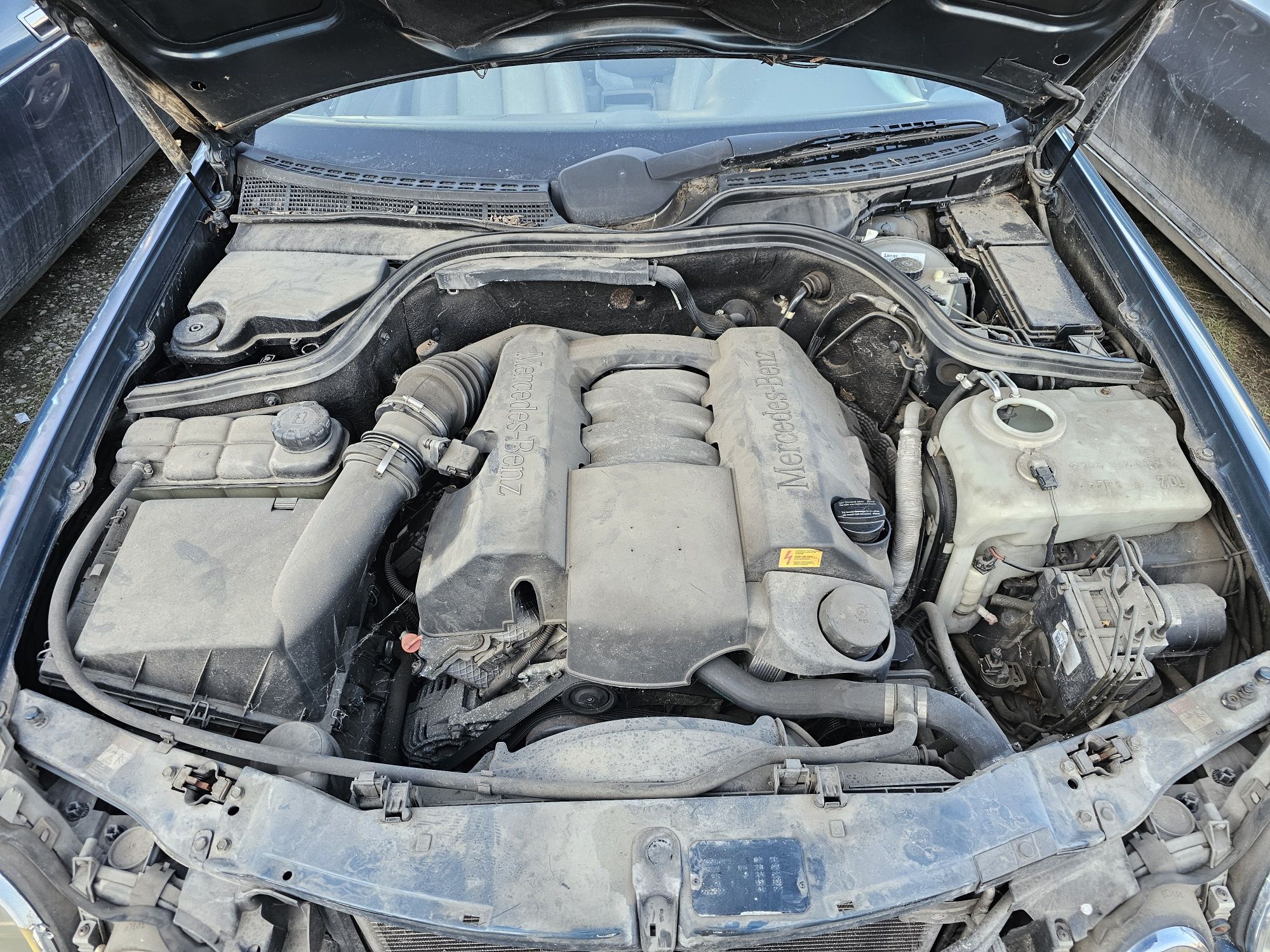Clk320 C208 на части
