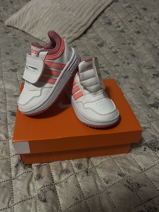 Обувки за момиченце