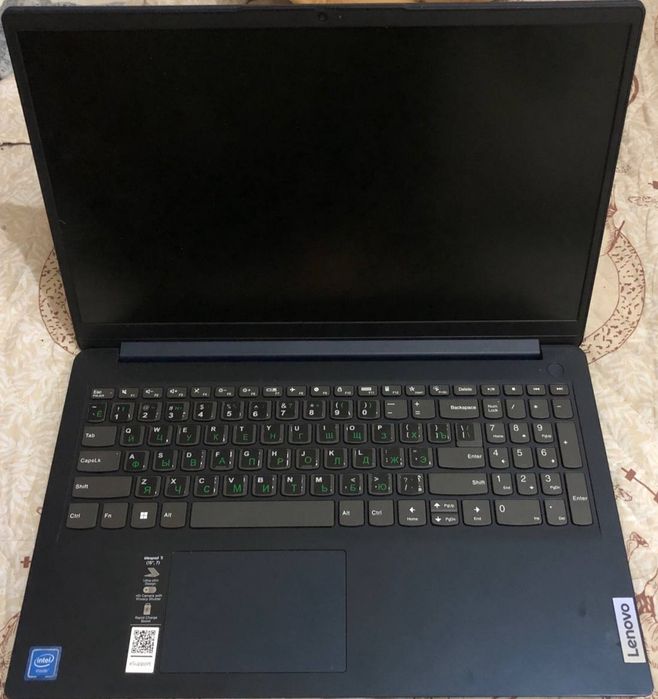 Lenovo noutbook 1 oy ishlatilingan sotiladi