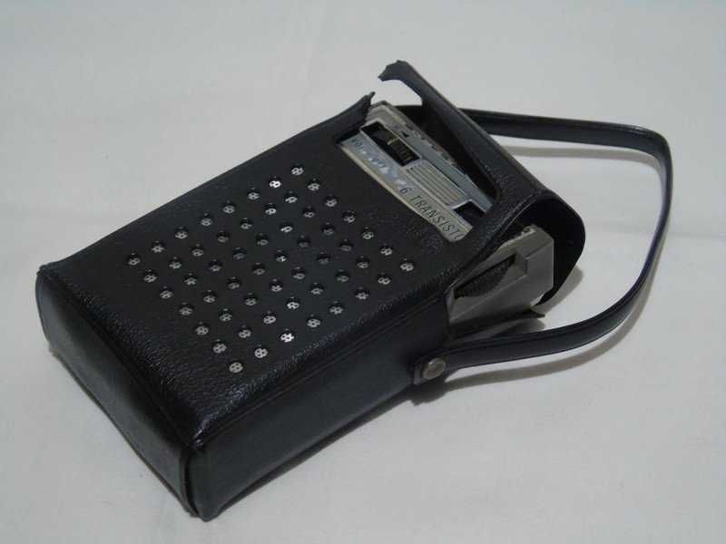 Radio 6 Transistor Vintage AIWA Japan