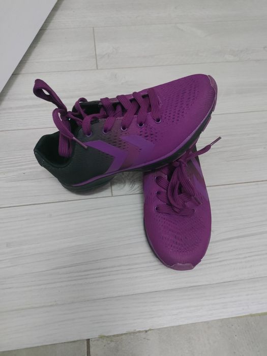 Pantofi sport dama Hummel adidași măsura 37,dar se potrivesc pt 36,5