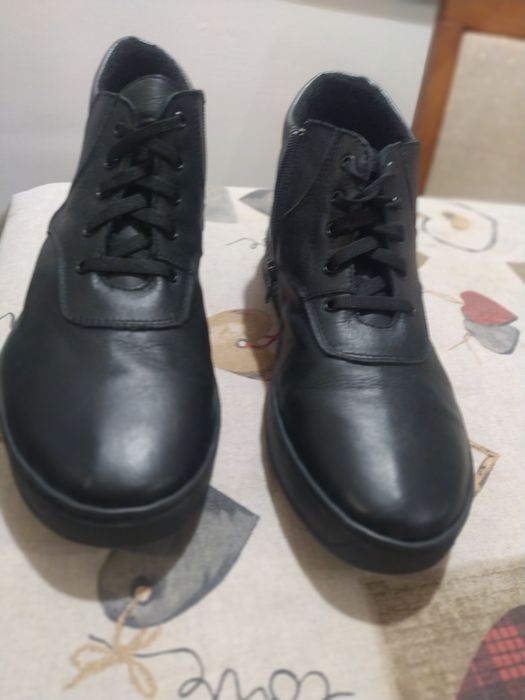 Нови мъжки обувки Естествена кожа. N: 43
