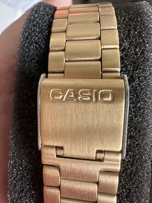 Златен часовник Casio vintage