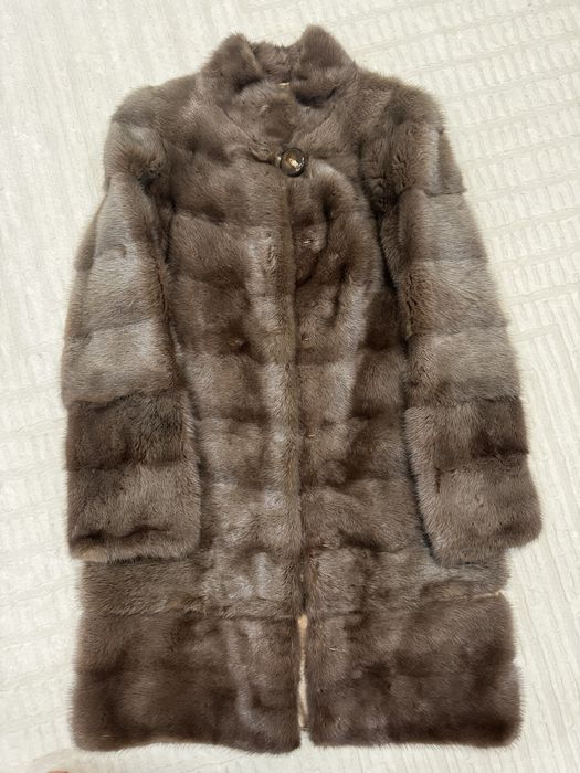 Продам норковую шубу