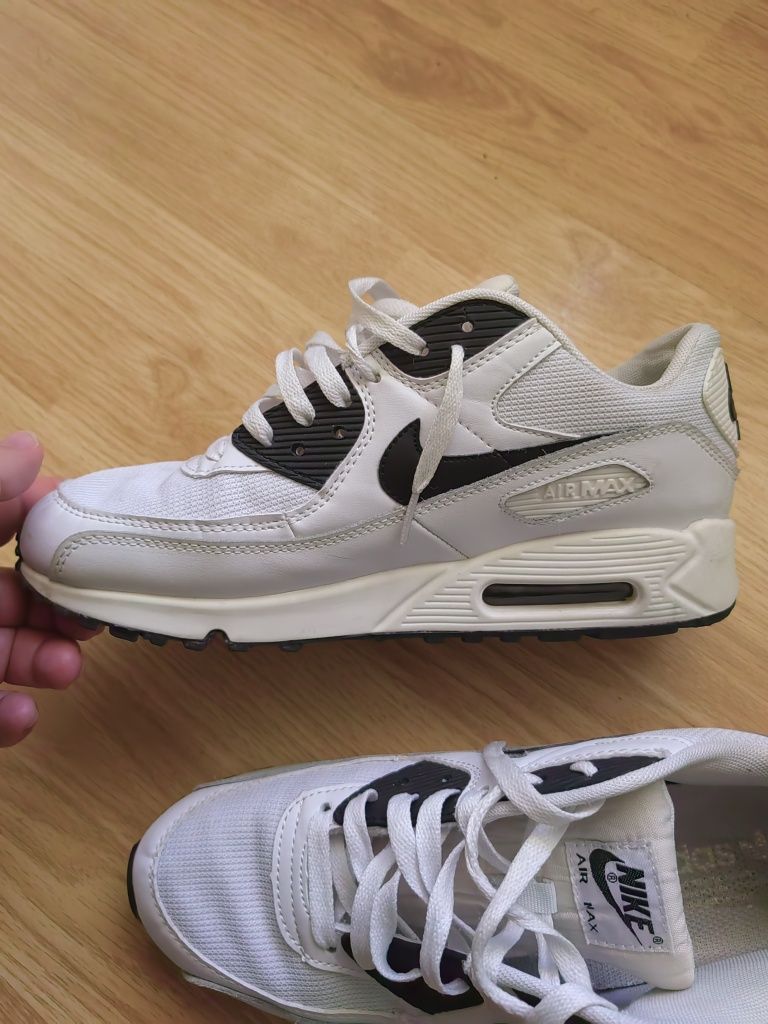 Vând air max 90.originali