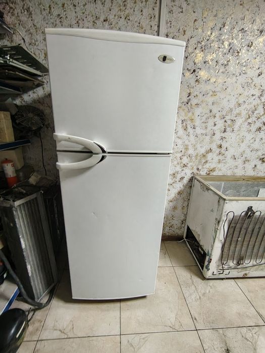 Холодильник Daewoo