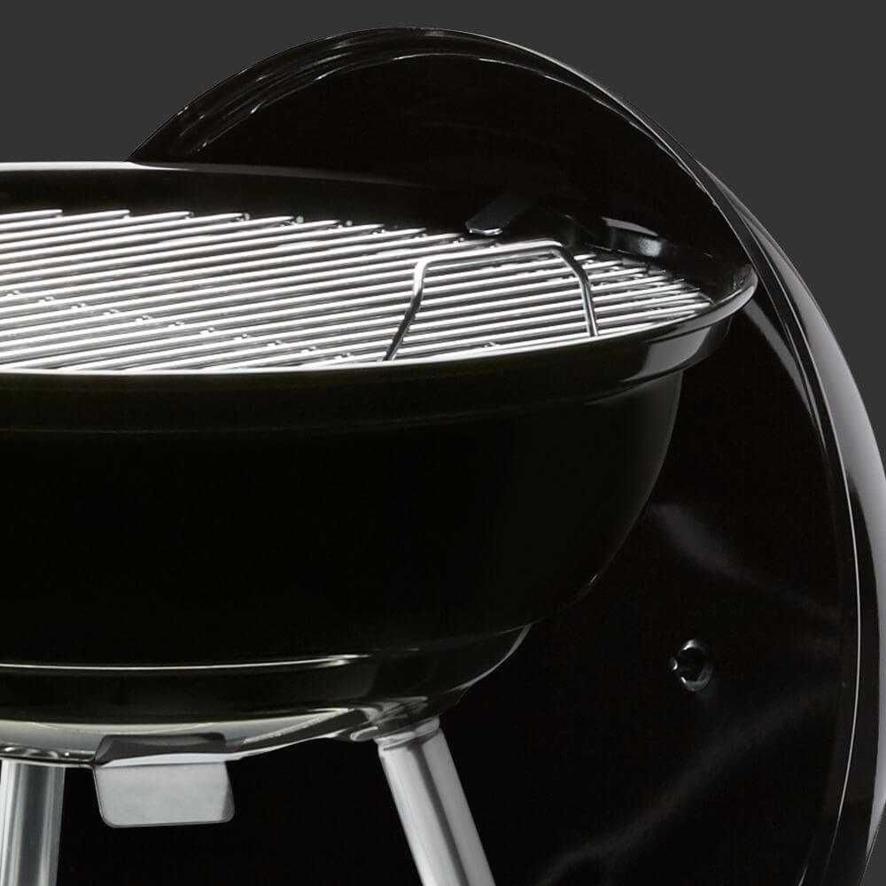 Угольный гриль Weber Compact Kettle 57 см черный