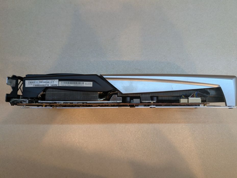 Sapphire Nitro+ Radeon RX 5700 XT 8GB GDDR6 Dual HDMI/Dual DP OC