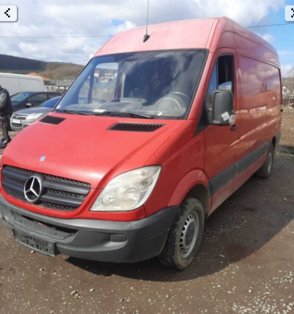 Dezmembrez Mercedes Sprinter W906 2.2 euro 4 om646 2148cmc 65kw