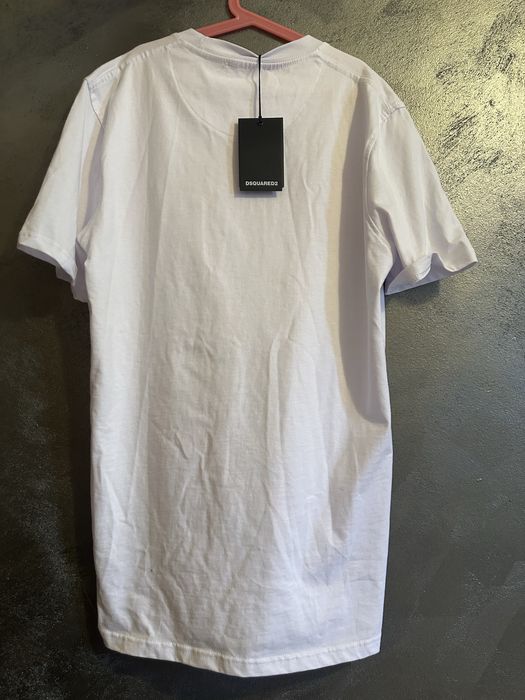 tricou dsquared nou cu eticheta