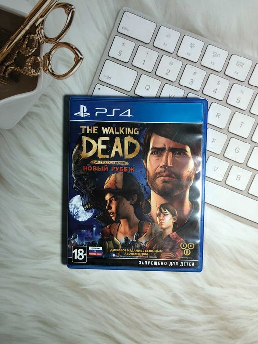 Joc The Walking Dead Play Station PS4 Cadoul Idea