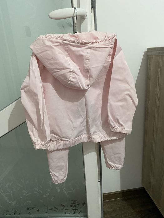 Compleu  roz pentru fetite