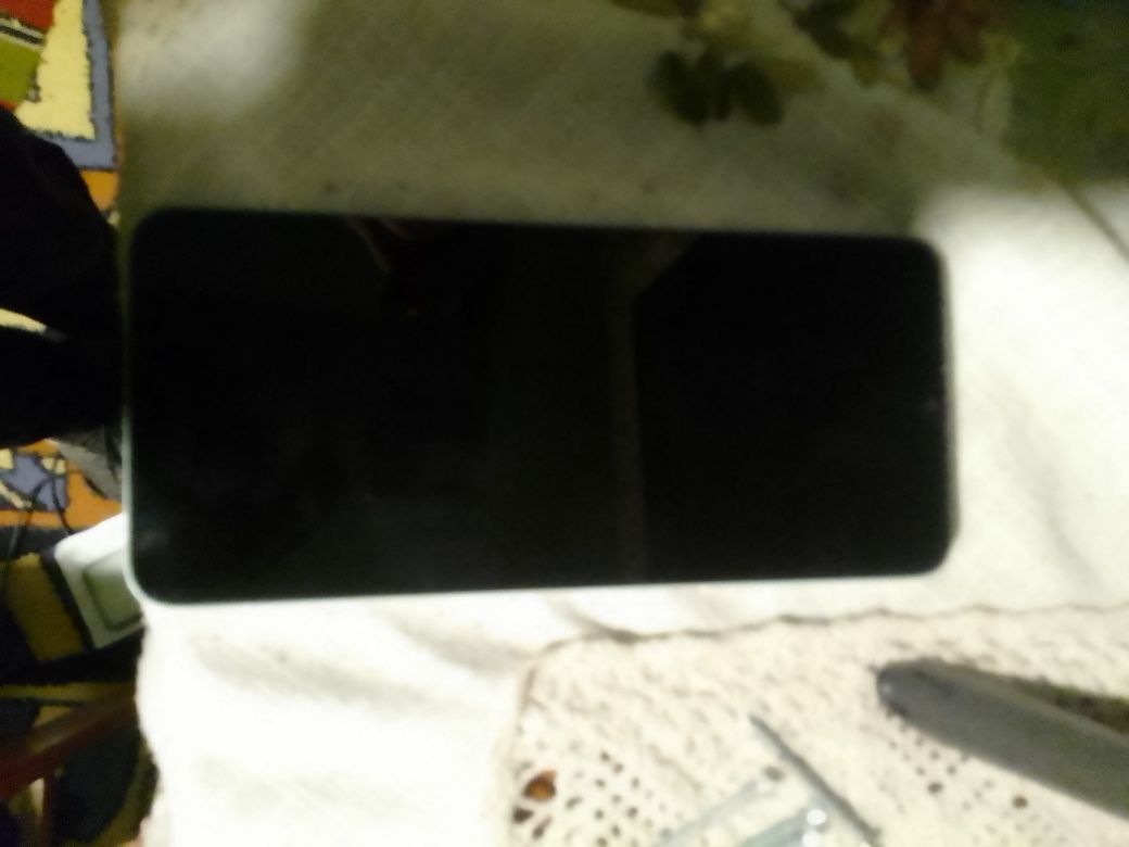 Vând redmi 12 c sau schimb  pe animale:capre, porci