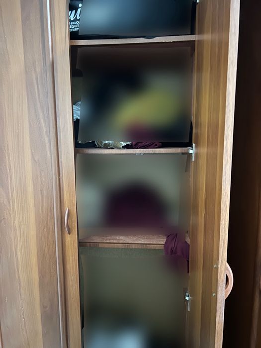 Hali yangidek aybi yuq madel eski  faqat uyga ortiqchaligi sotilayabdi