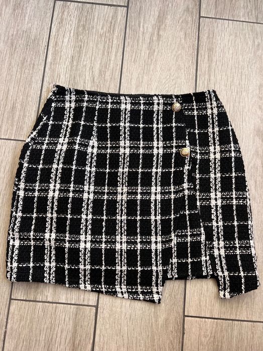 Дамска пола от букле