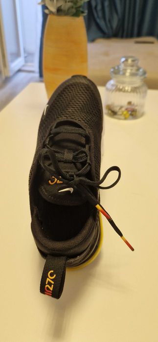 Adidasi Nike 270