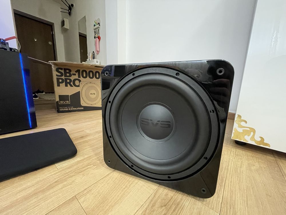 Vand schimb subwoofer SVS SB 1000 pro glossy nou. Cutremur si calitate