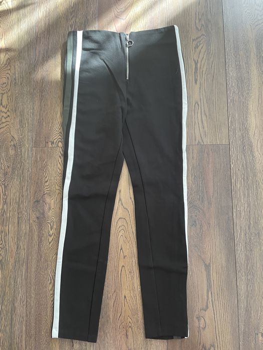 Pantaloni cu dunga laterala marime s