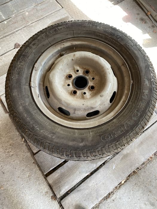 Гуми с джанти за Лада