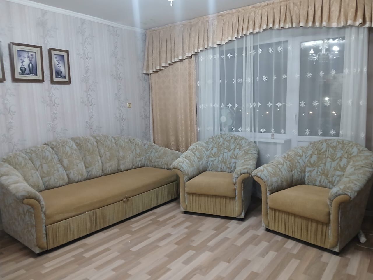 Продается диван. Уголок отдыха