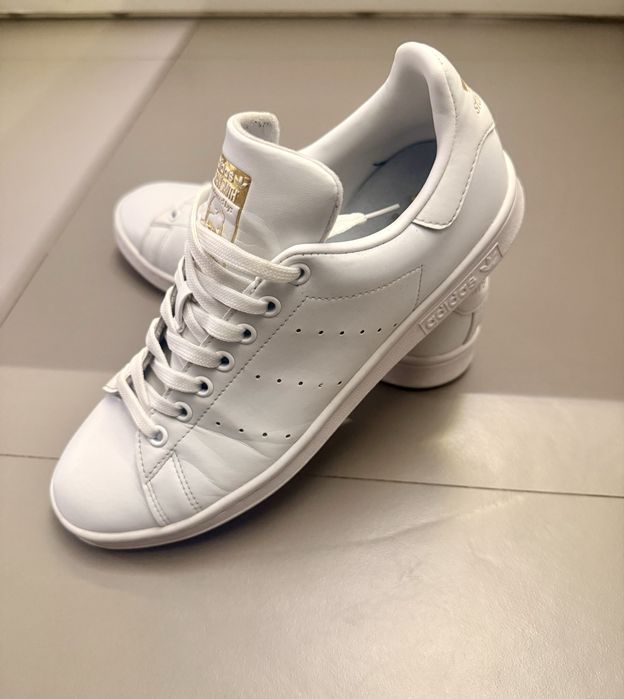 Маратонки Adidas Stan Smith – златно лого, като нови! (42,5)