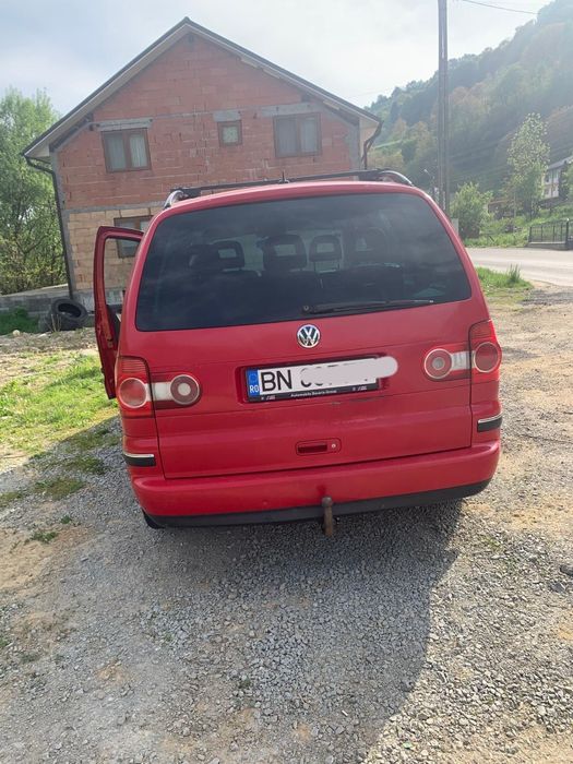 Vând Volkswagen Sharan