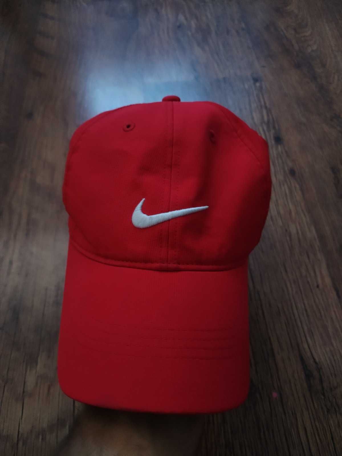 Nike Golf - страхотна мъжка шапка