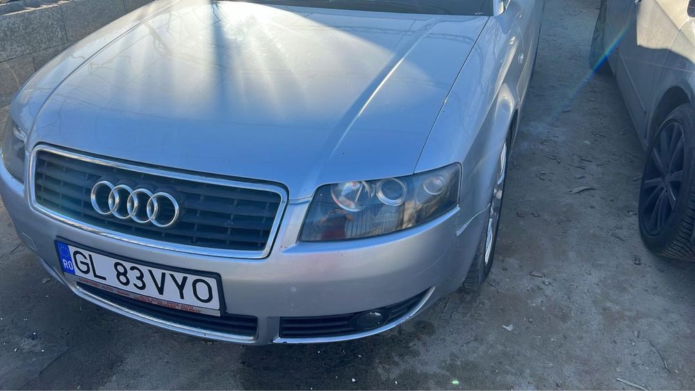 Vand audi cabrio 18 benzina