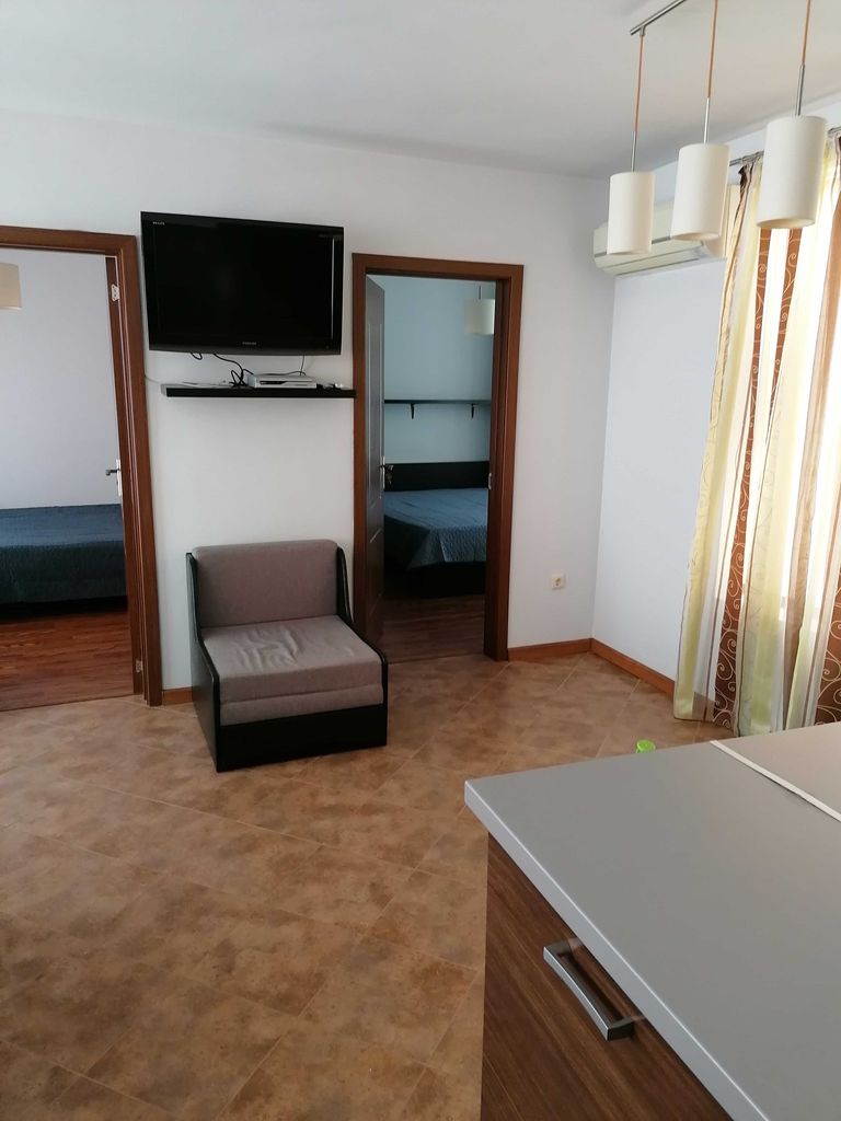 Дава се под наем Тристаен апартамент в София, Сухата река - 90 кв.м за 612 € - Снимка #2