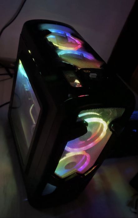 Vand/ Schimb PC Gaming i7 4790k, gtx 970 Strix Oc