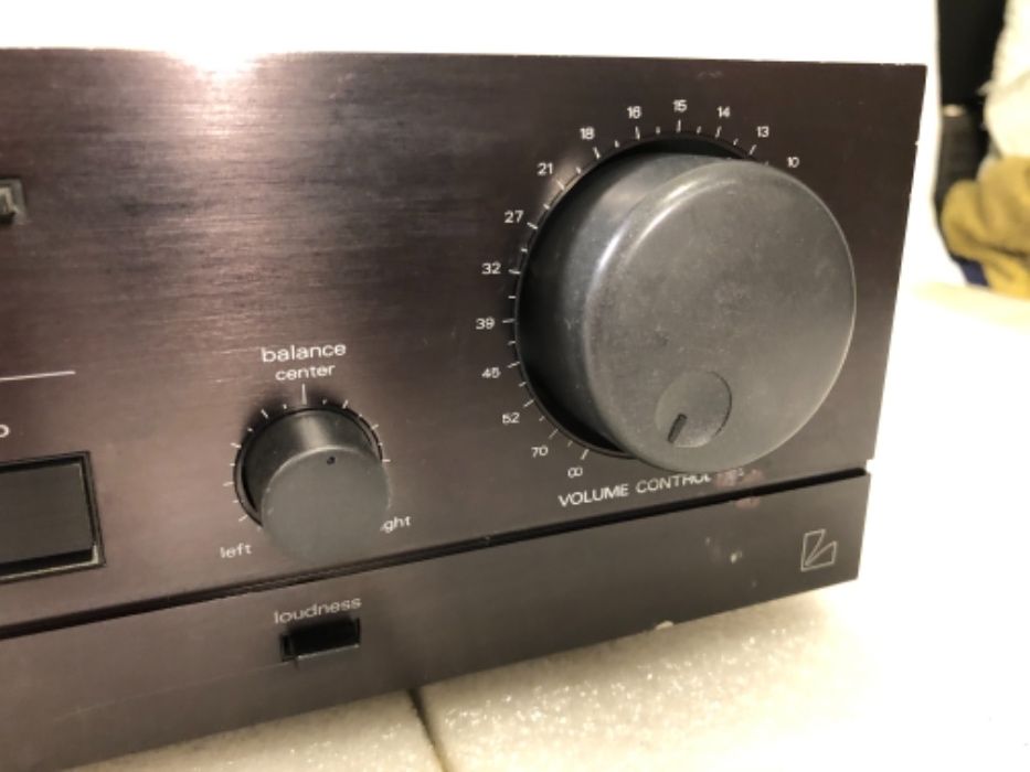 Luxman LV-110 стерео усилвател