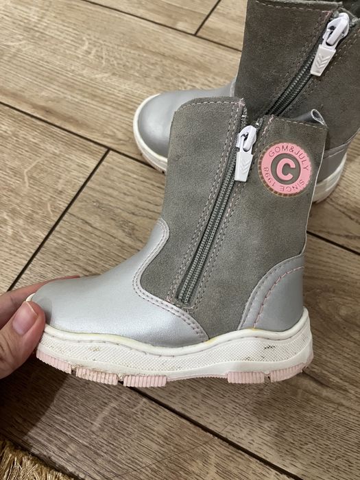 Зимняя обувь хорошем состояний