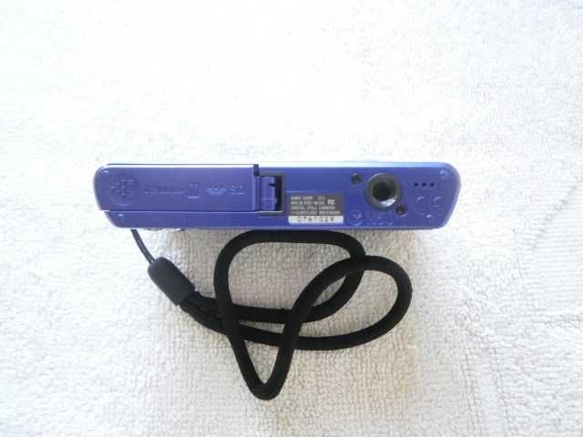 Цифров фотоапарат Sony Cyber-shot DSC-W530