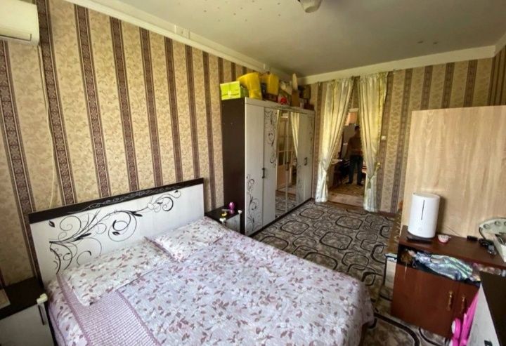 Чиланзар 19 КВ Зеркалка  СРОЧНА СОТИЛАДИ.50.500$.2/4/4.48М²