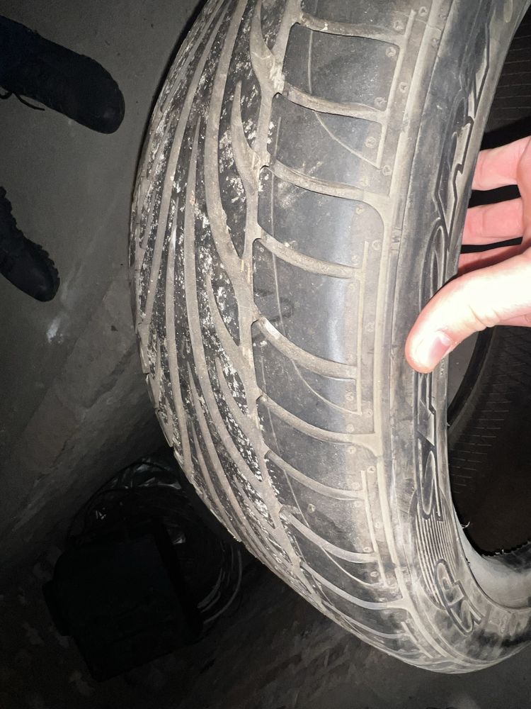 255/40R19 Шины