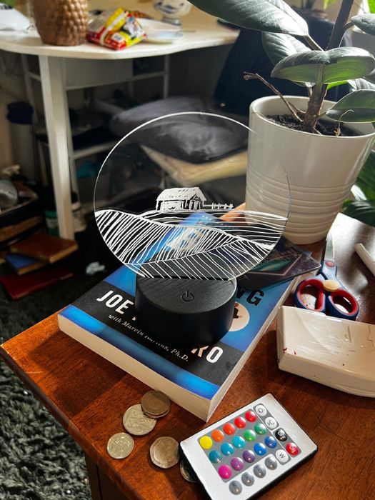 Lampa LED Personalizabilà - Scrie, Deseneaza!
